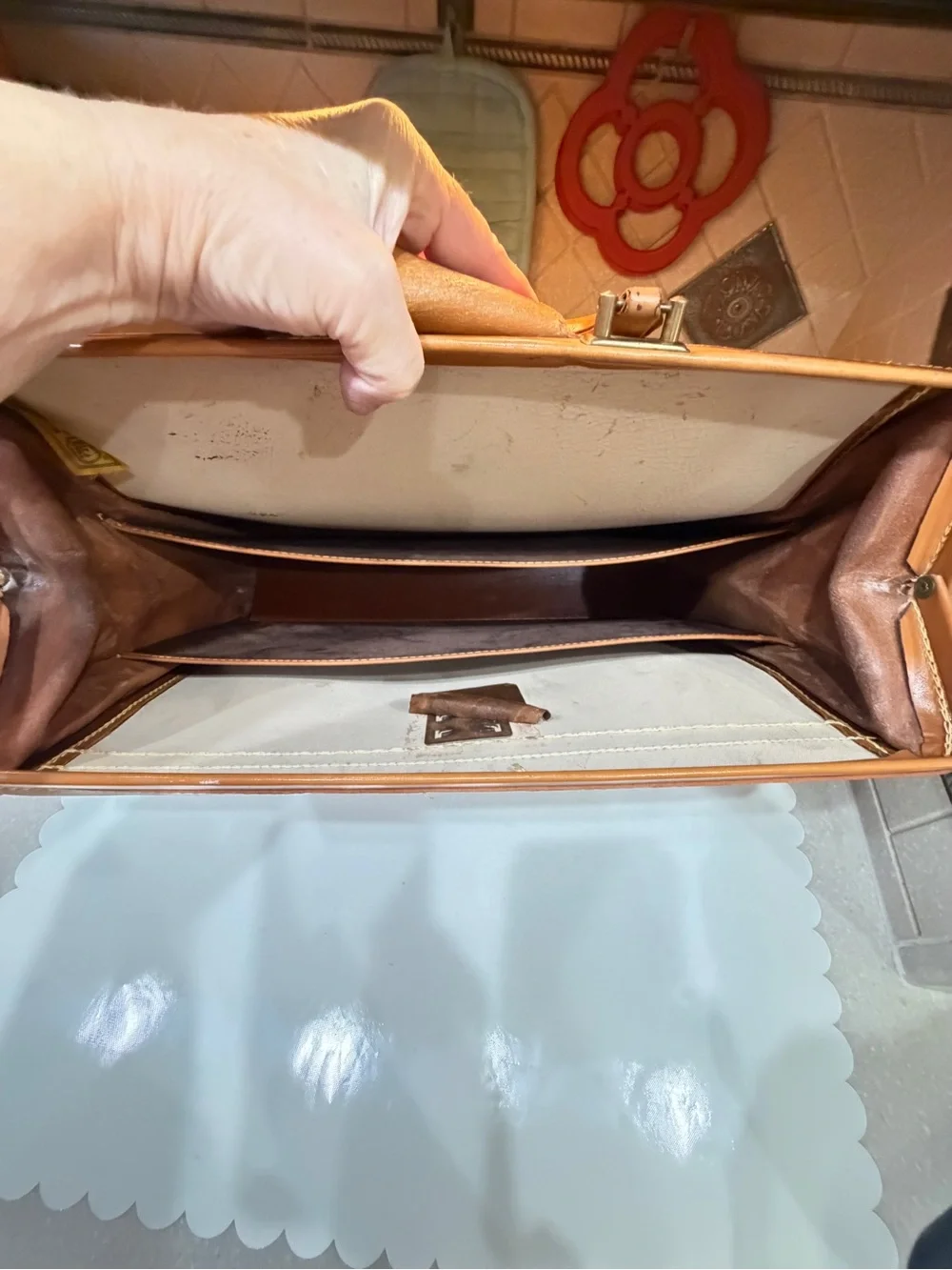 Vintage Classic Tan Leather Briefcase - Men's Professional Bag